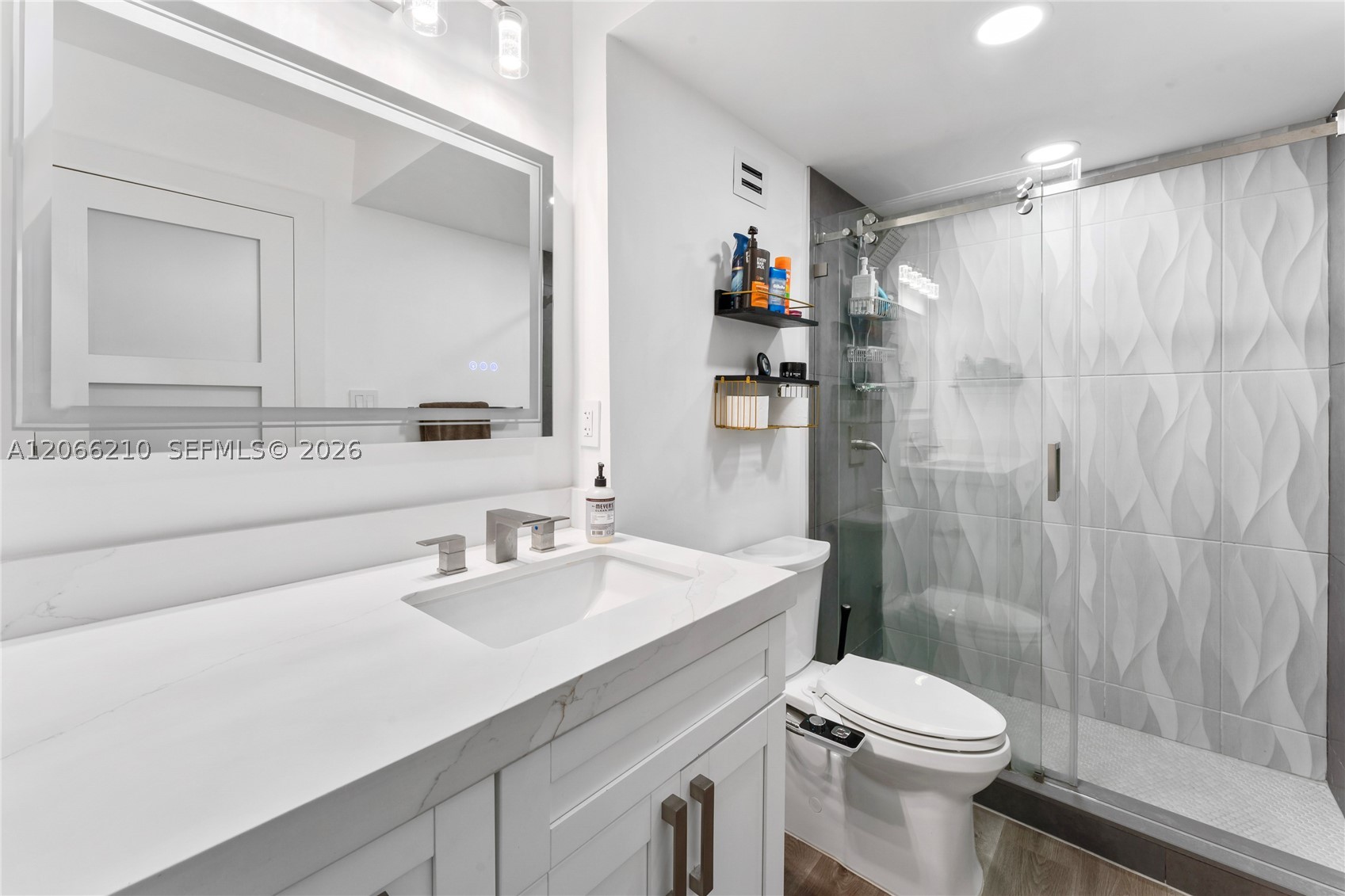 100 Lincoln Rd 301 Property Photo 16