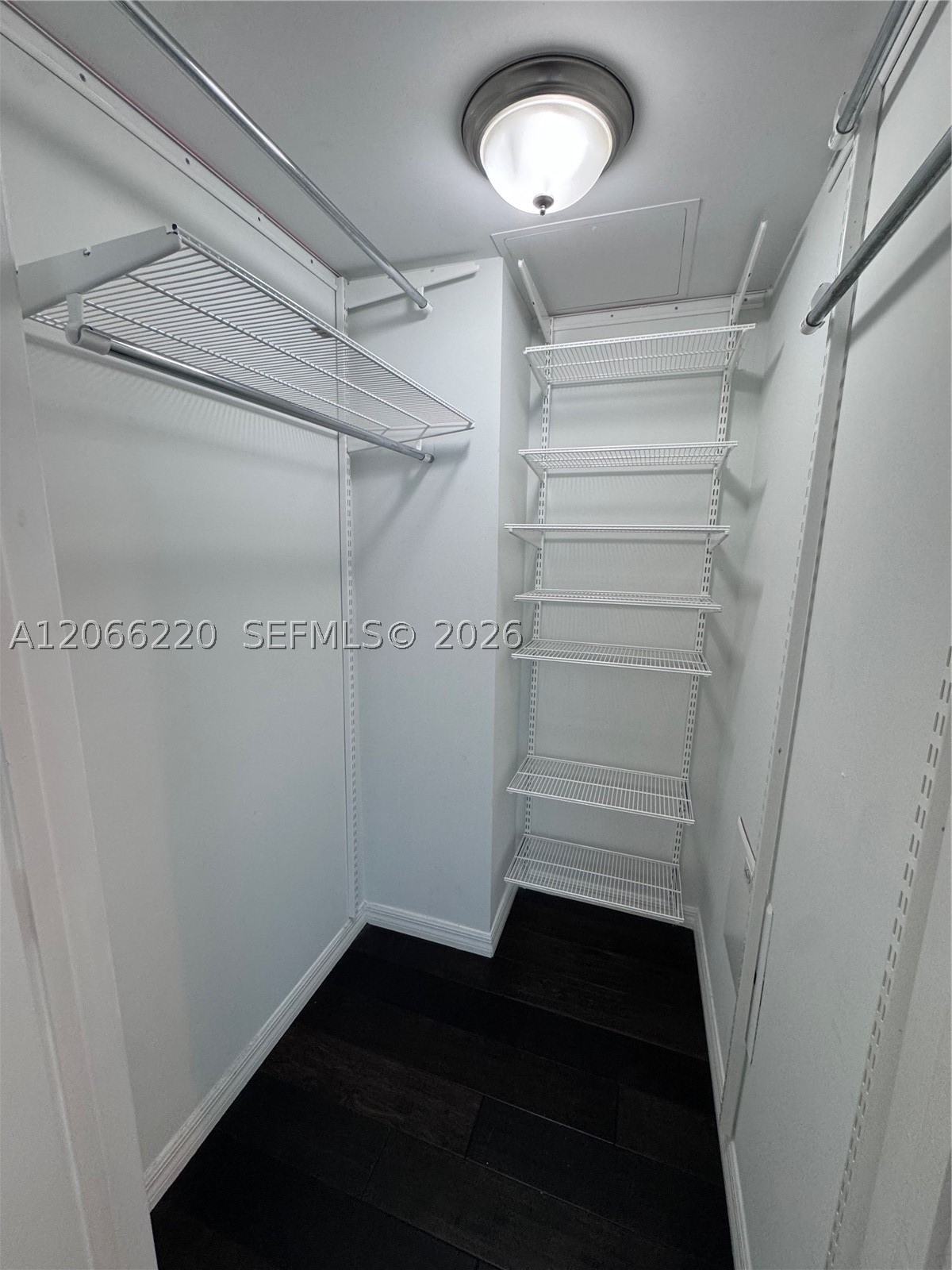 60 Sw 13th St 2202 Property Photo 8