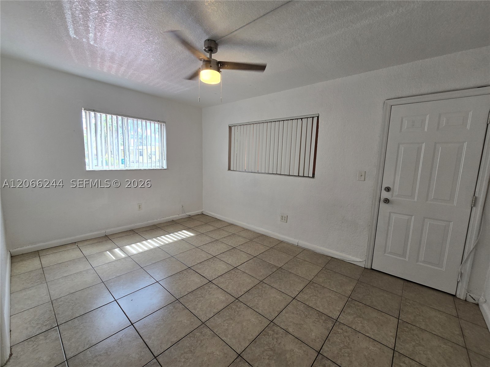 2330 Nw 11th St 15 Property Photo 7
