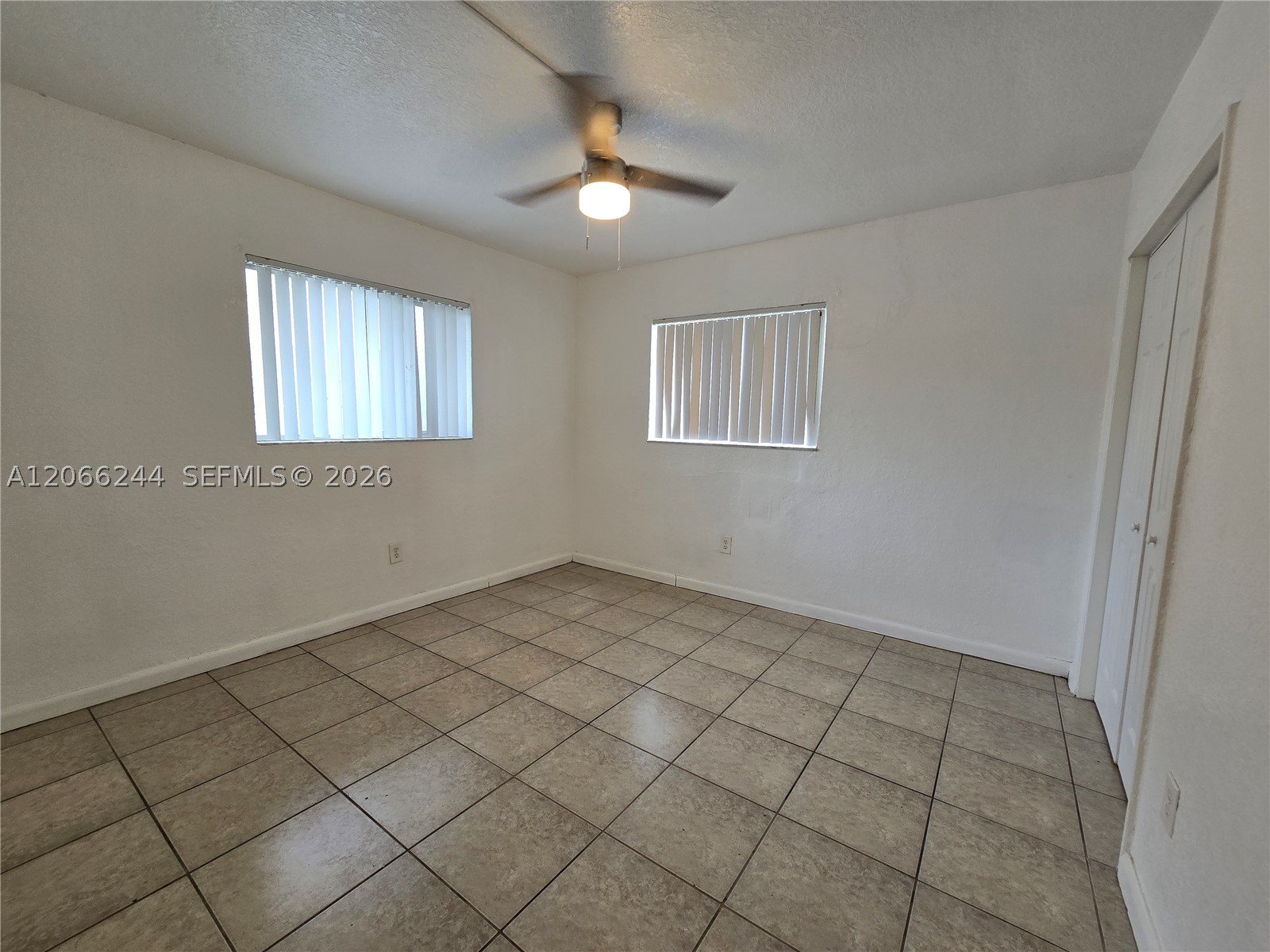 2330 Nw 11th St 15 Property Photo 10