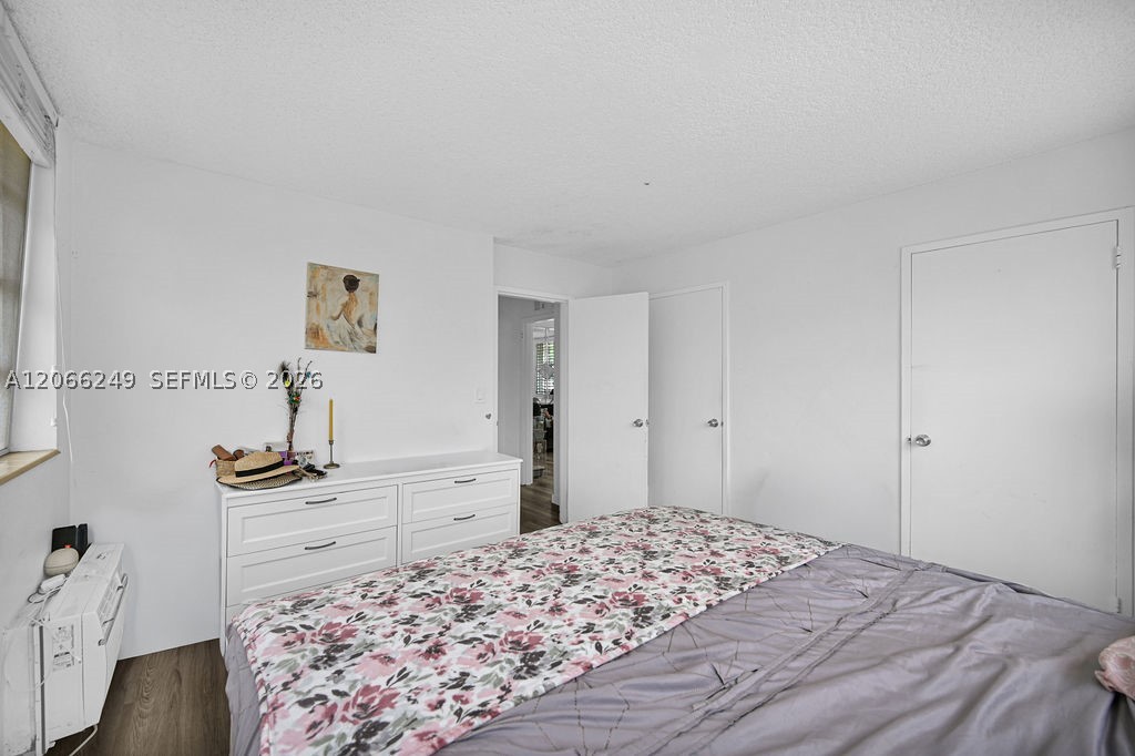 2400 Ne 9th St 201 Property Photo 43