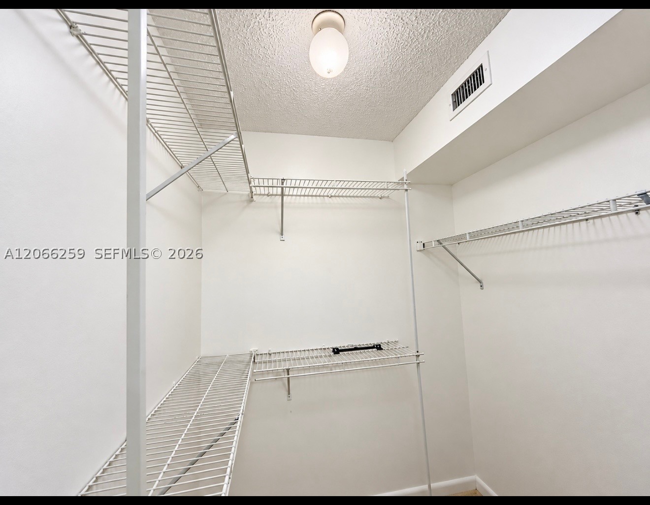 2224 Se 27 Dr 201 C Property Photo 17