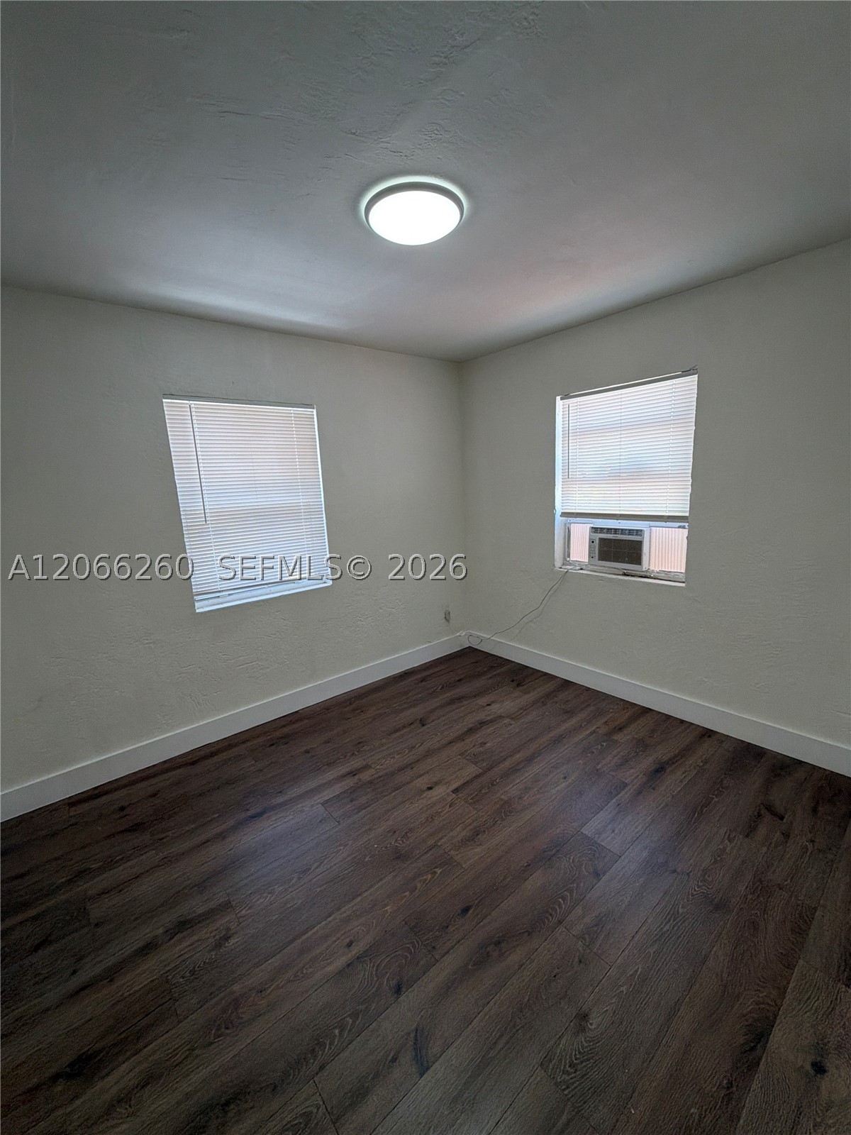 3669 Thomas Ave 7 Property Photo 6