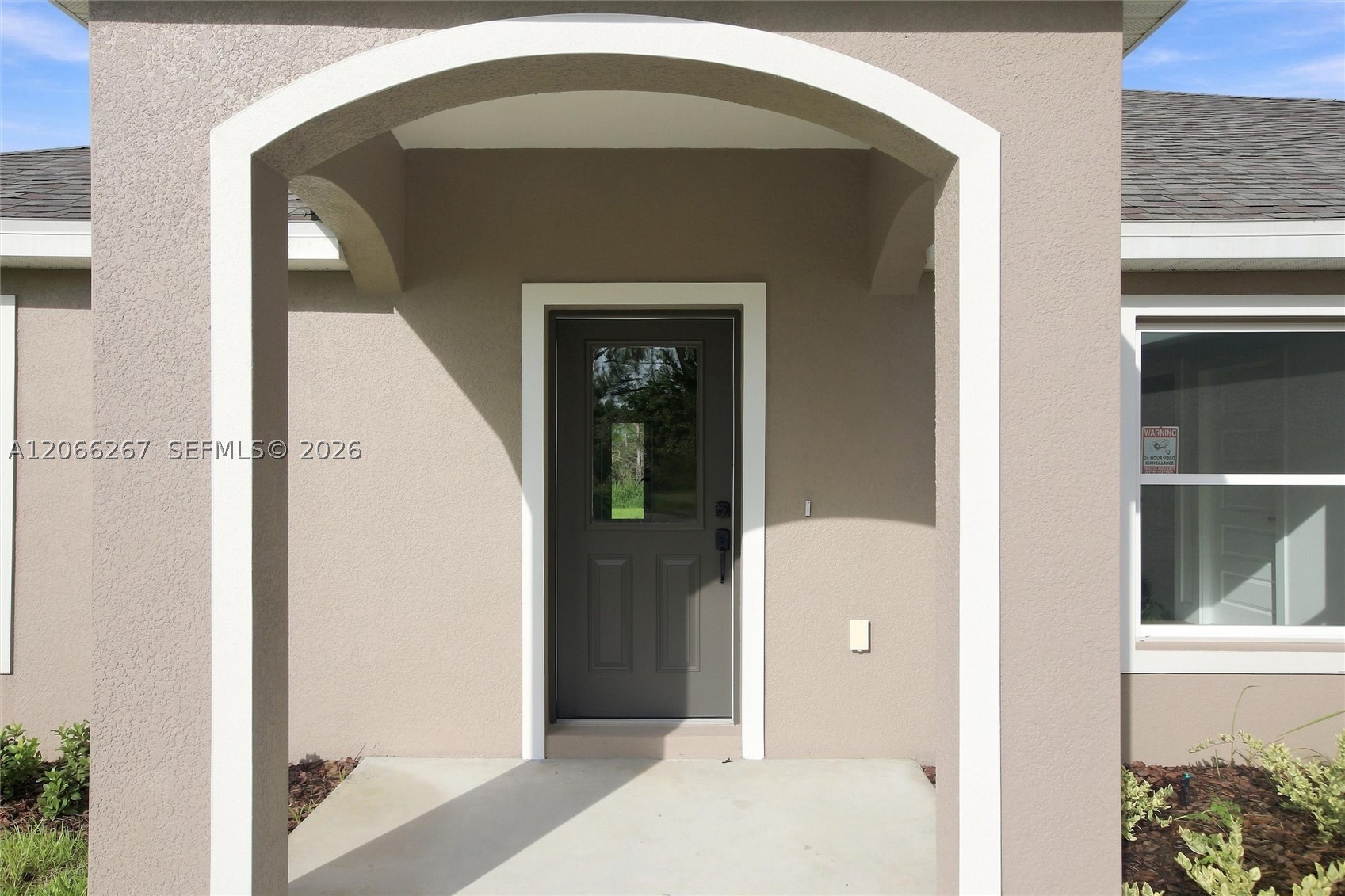 6898 Dickinson Drive Property Photo 3