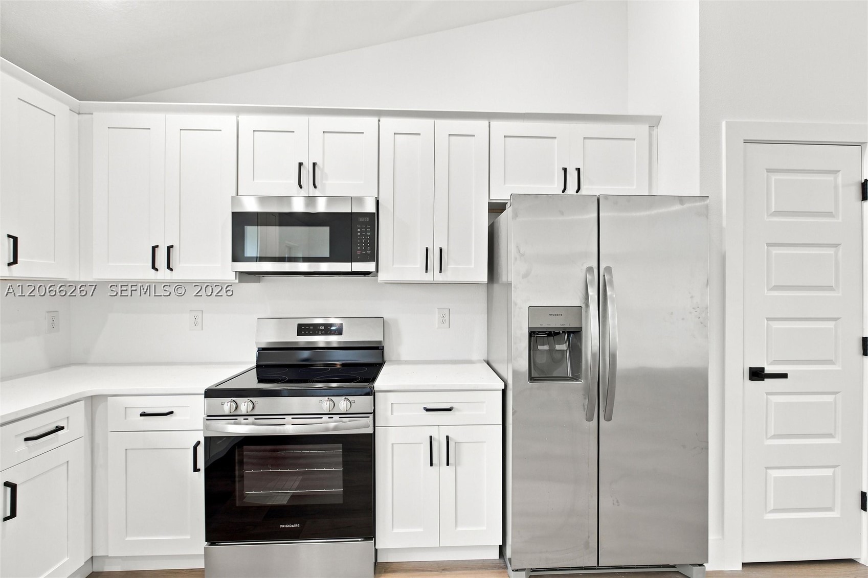 6898 Dickinson Drive Property Photo 11
