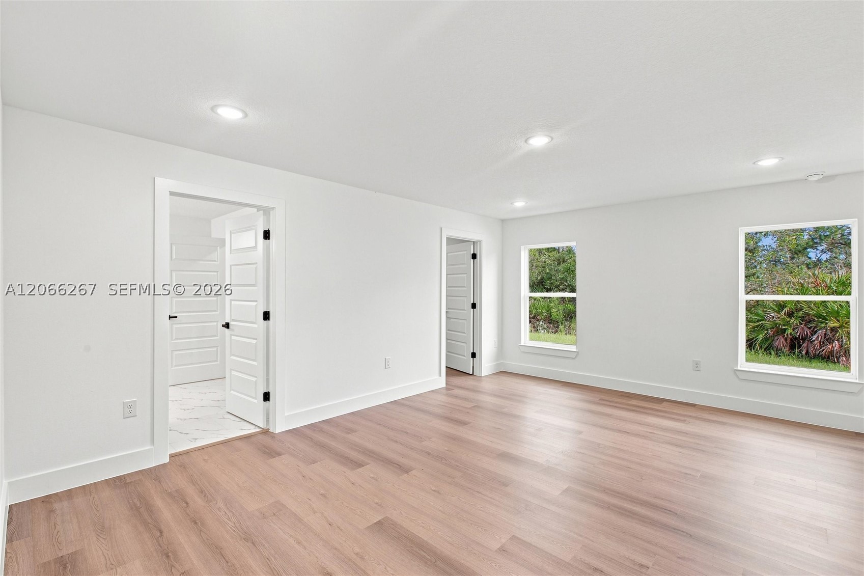 6898 Dickinson Drive Property Photo 15