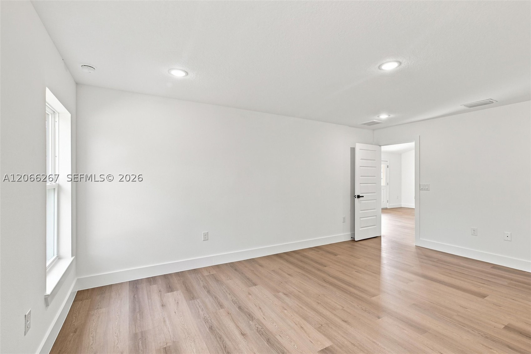 6898 Dickinson Drive Property Photo 17