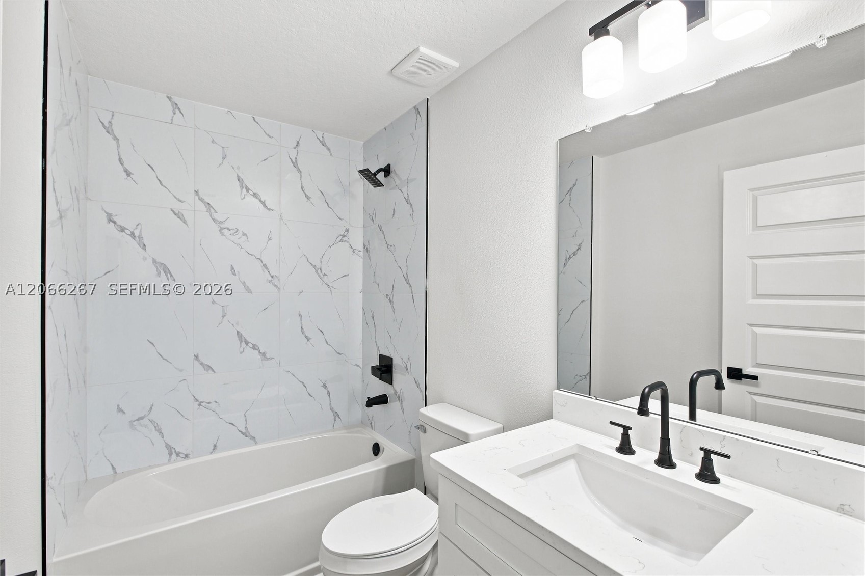 6898 Dickinson Drive Property Photo 26