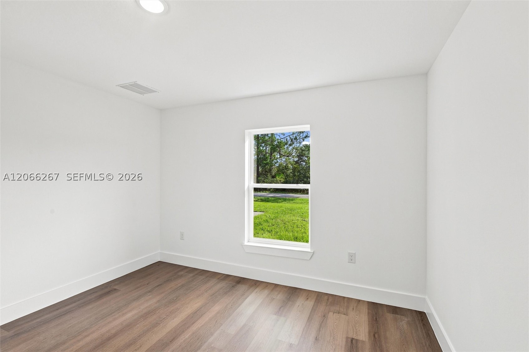 6898 Dickinson Drive Property Photo 30