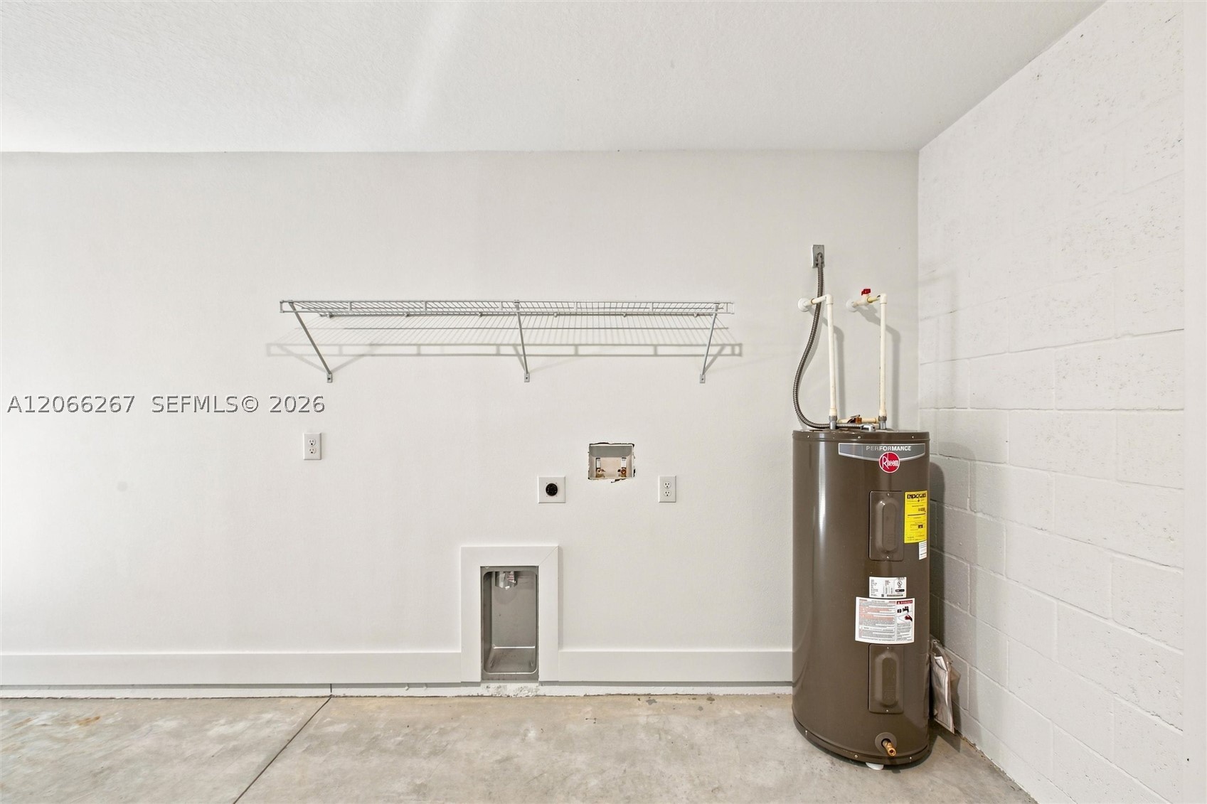 6898 Dickinson Drive Property Photo 33