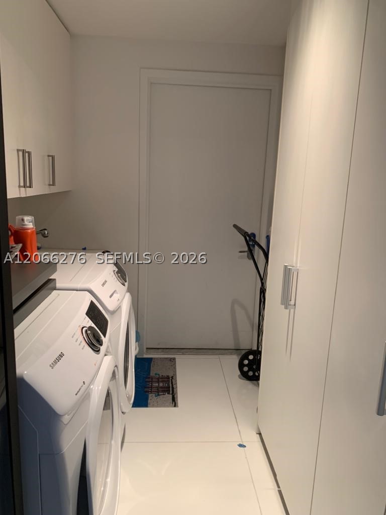 17121 Collins Ave 2808 Property Photo 11
