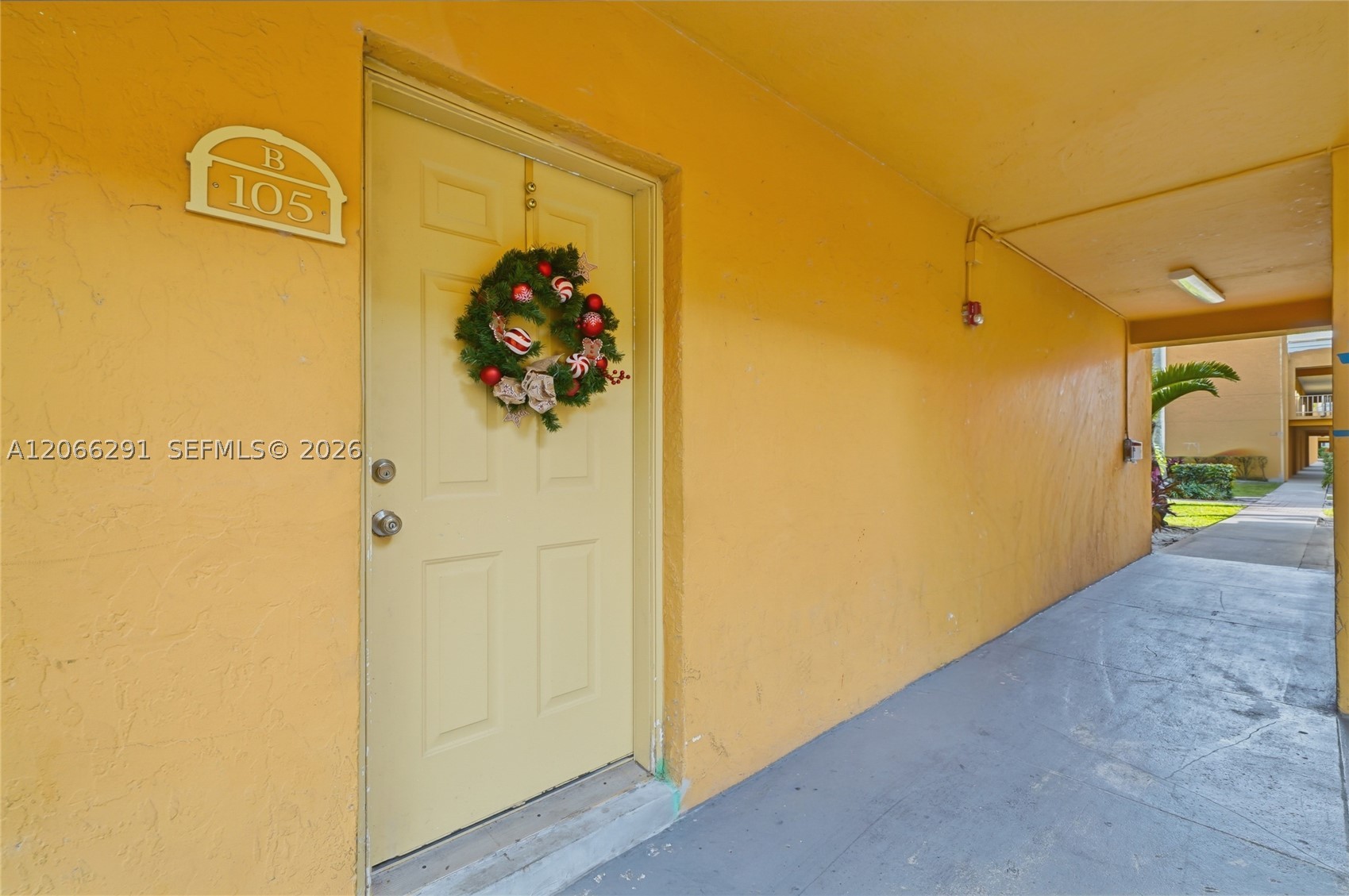18101 NW 68th Ave B105 Property Photo 1