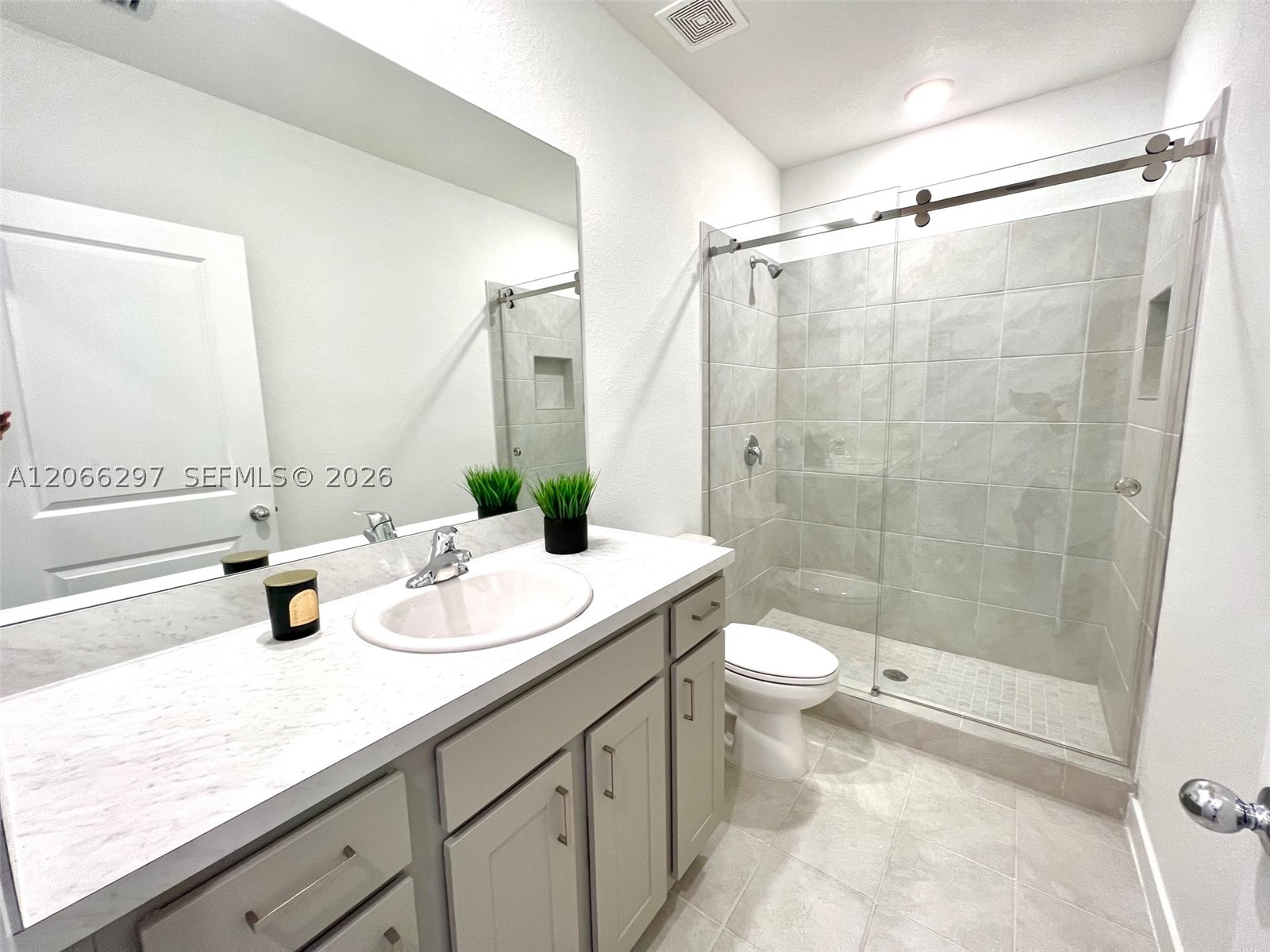 429 Ne 12th Street 0 Property Photo 21