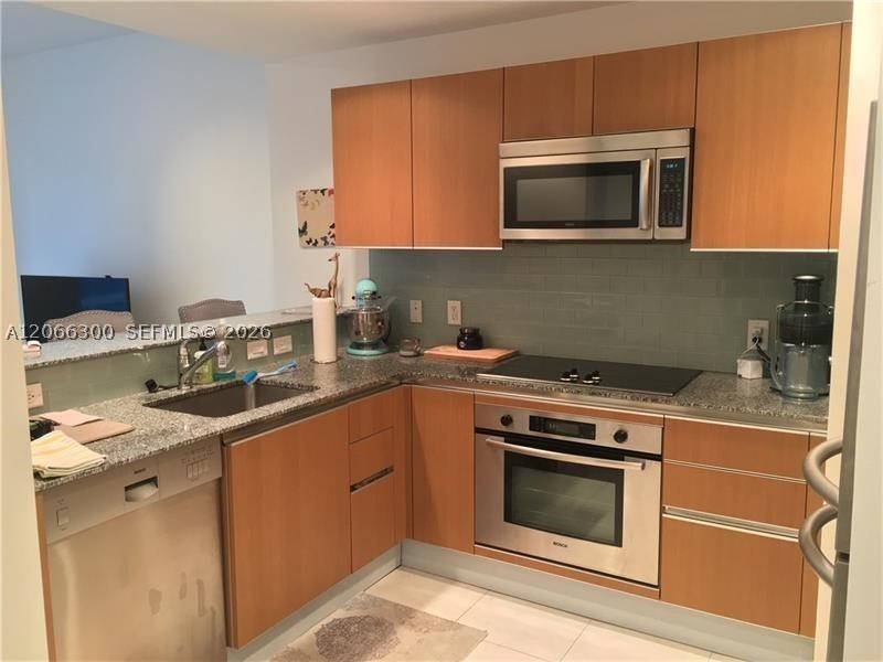 1050 Brickell Ave 2322 Property Photo 3
