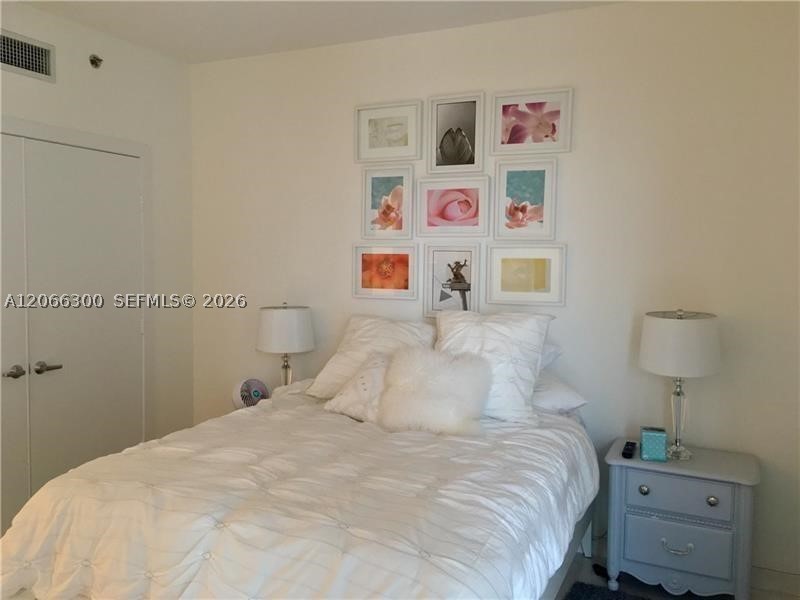 1050 Brickell Ave 2322 Property Photo 8