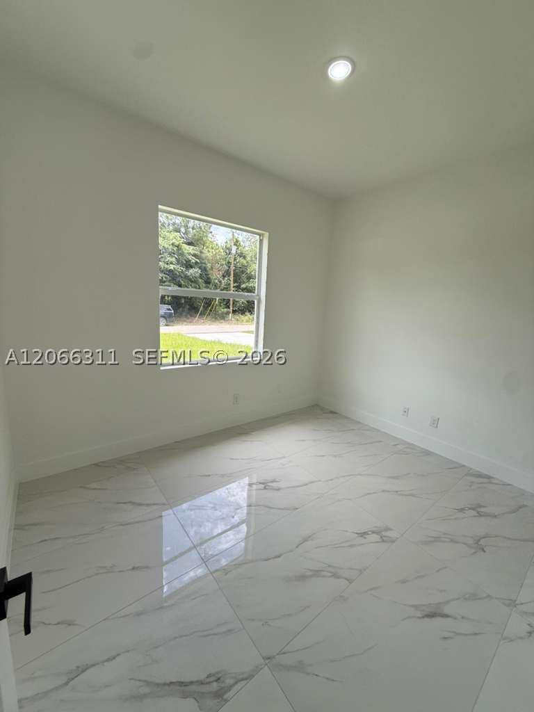 723 Epps Brown St E Property Photo 21