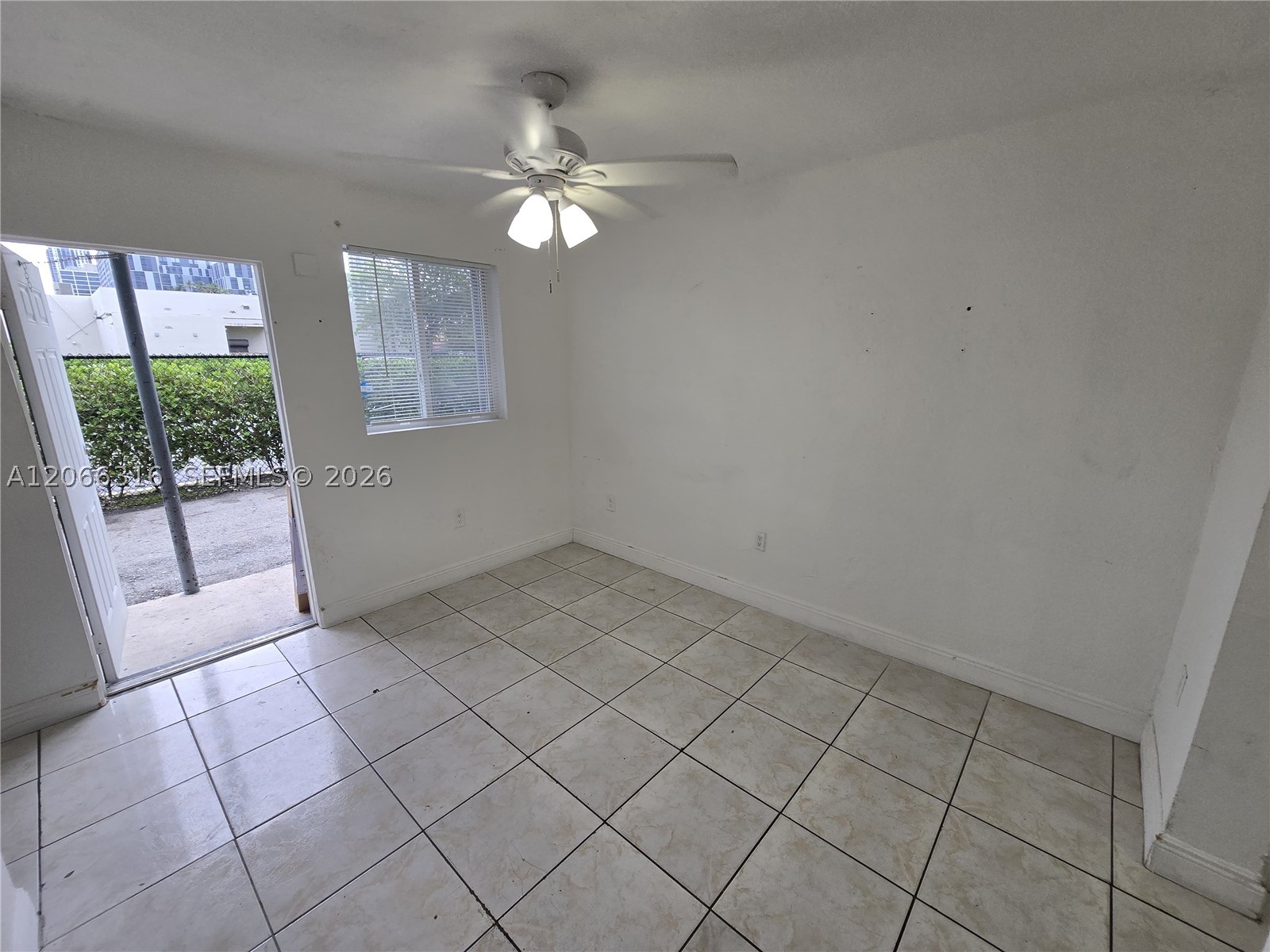 535 Nw 7th St 3 Property Photo 6