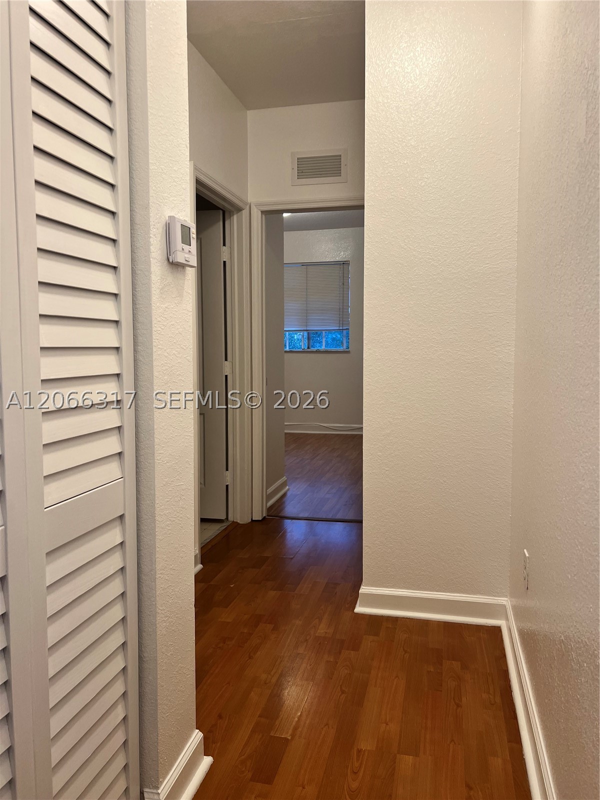 8564 Sw 214th Way Property Photo 6