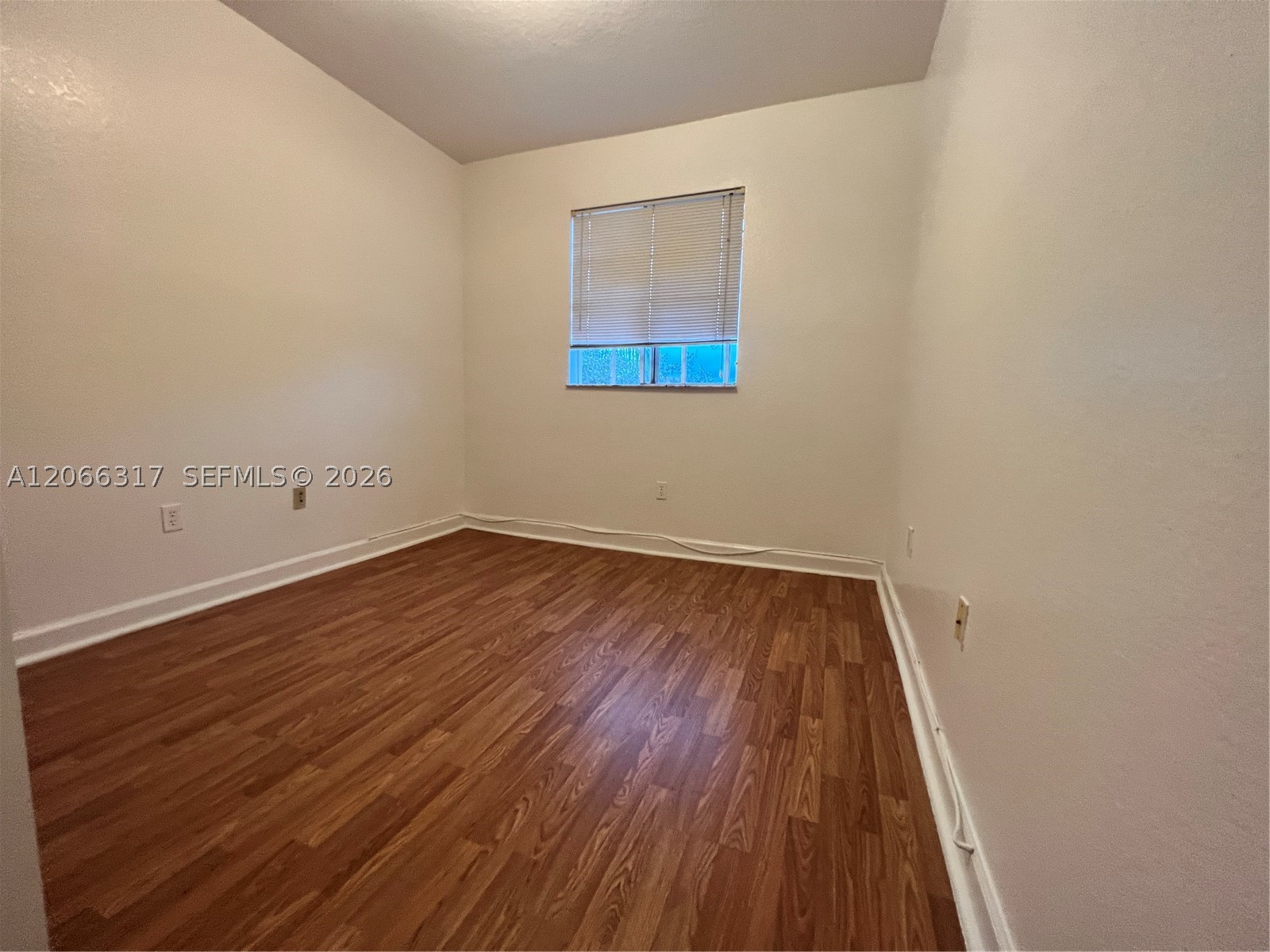 8564 Sw 214th Way Property Photo 8