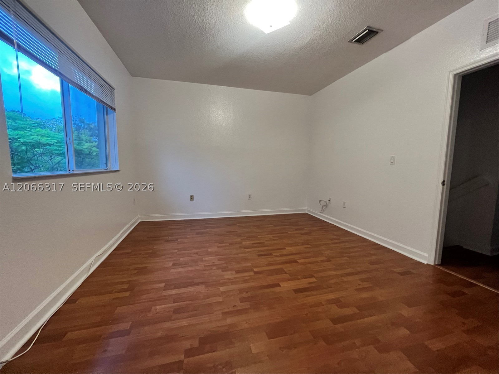 8564 Sw 214th Way Property Photo 13