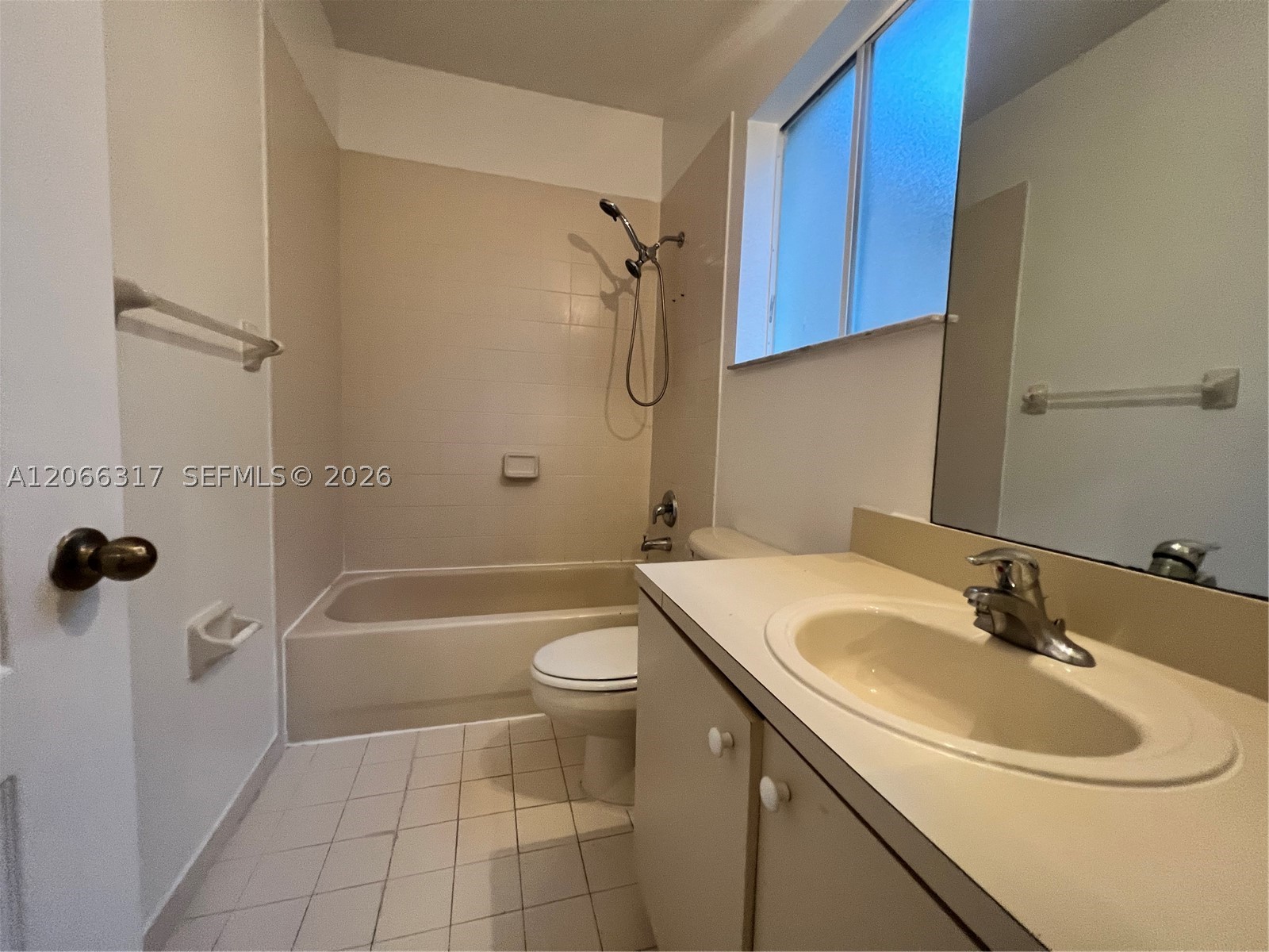 8564 Sw 214th Way Property Photo 16