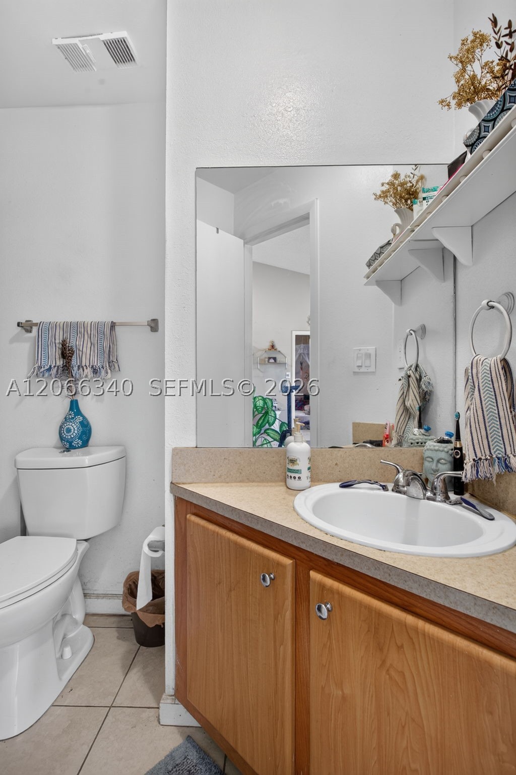 2445 Sw 18th Ter 807 Property Photo 11