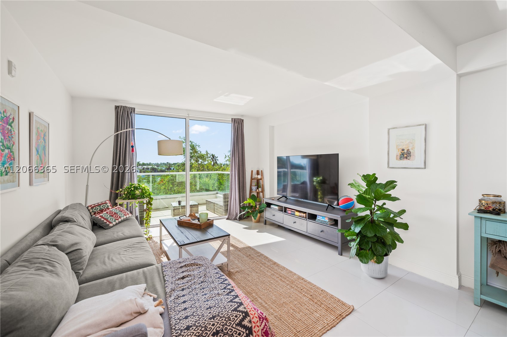 6362 Collins Ave 411 Property Photo 1