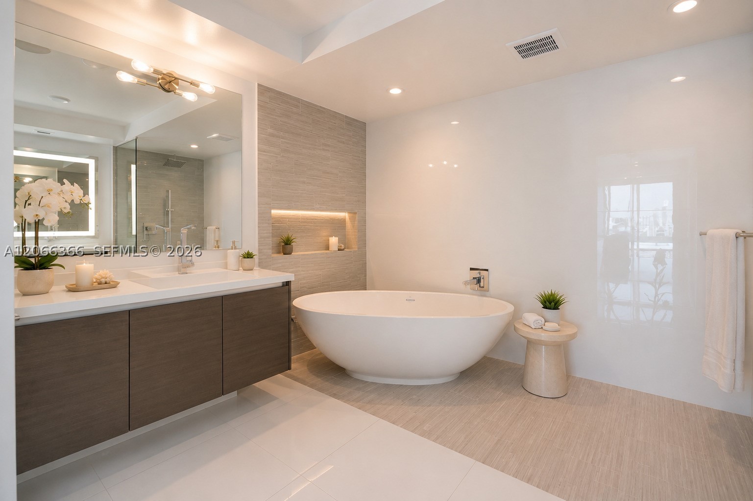 330 Sunny Isles Blvd 5-801 Property Photo 6