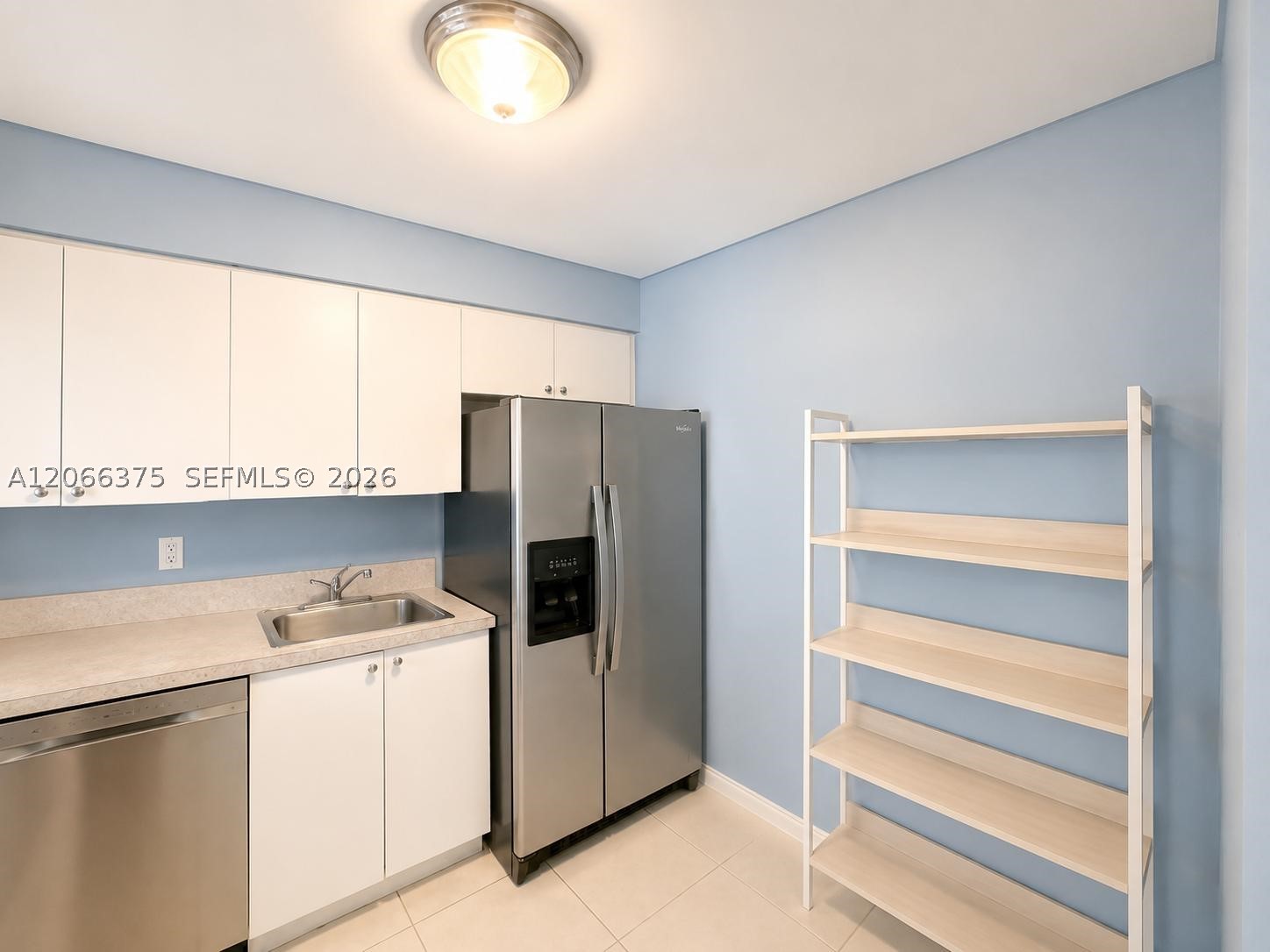 200 Leslie Dr 727 Property Photo 10