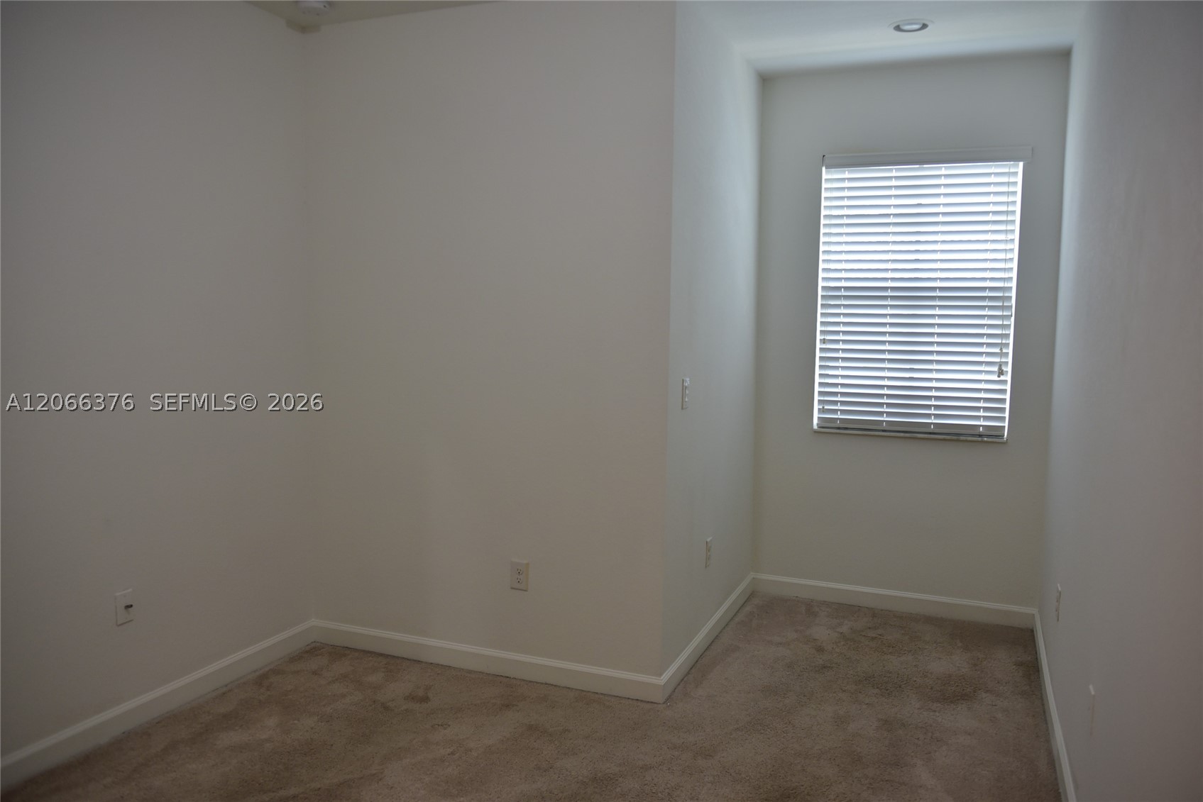 3209 Se 5th St Property Photo 24