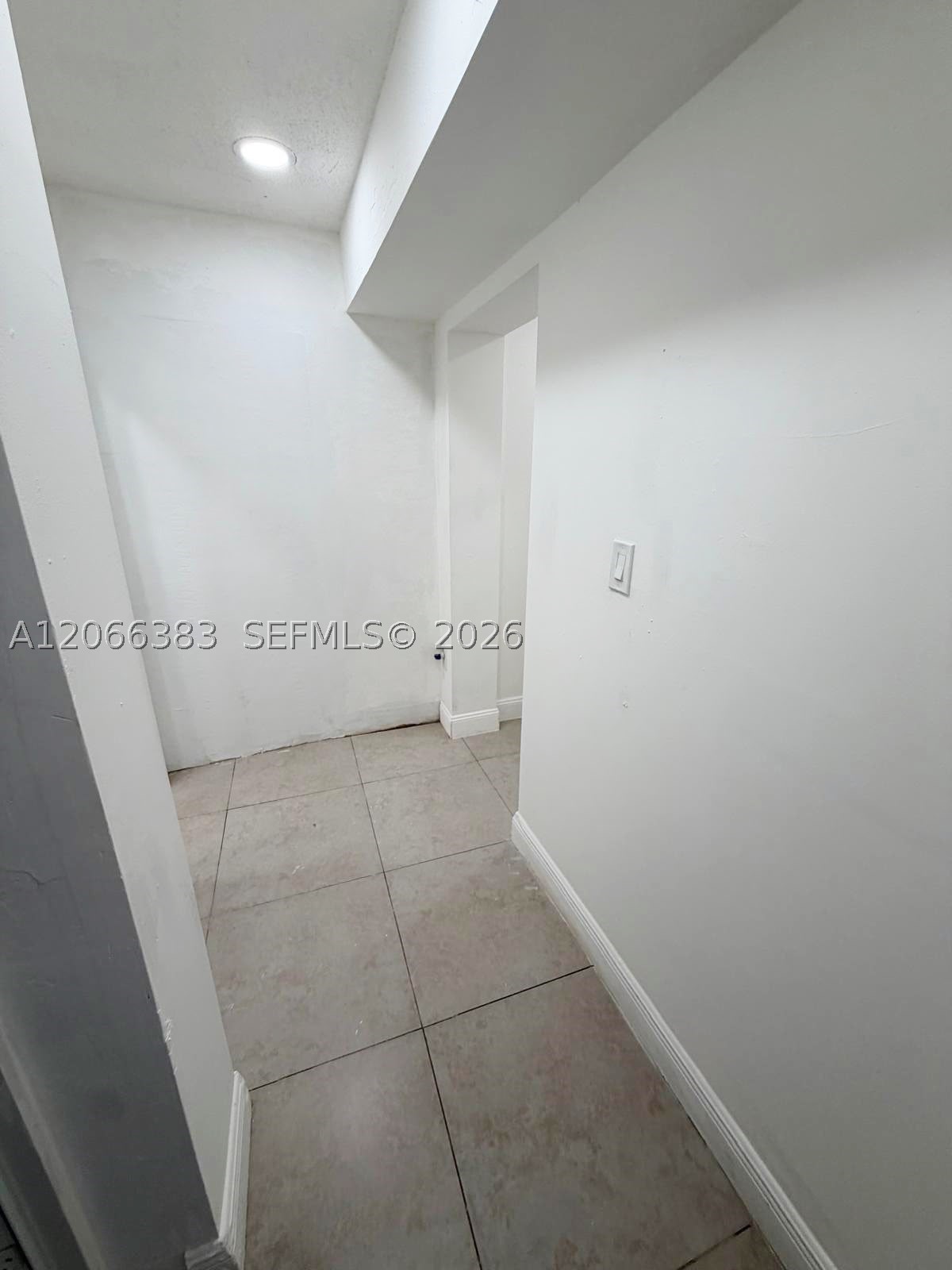 716 Sw 11th Ave B Property Photo 8