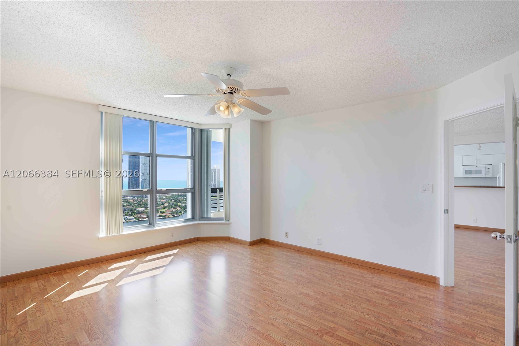 3530 Mystic Pointe Dr 3214 Property Photo 13