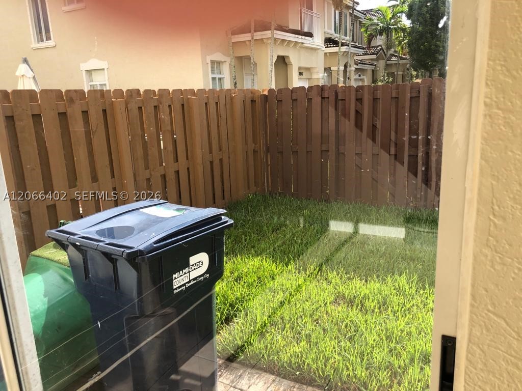5598 Nw 113th Ave - Property Photo 17