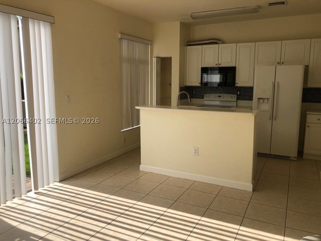 5598 Nw 113th Ave - Property Photo 20