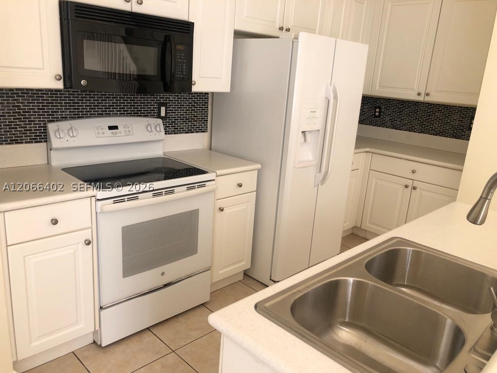 5598 Nw 113th Ave - Property Photo 22