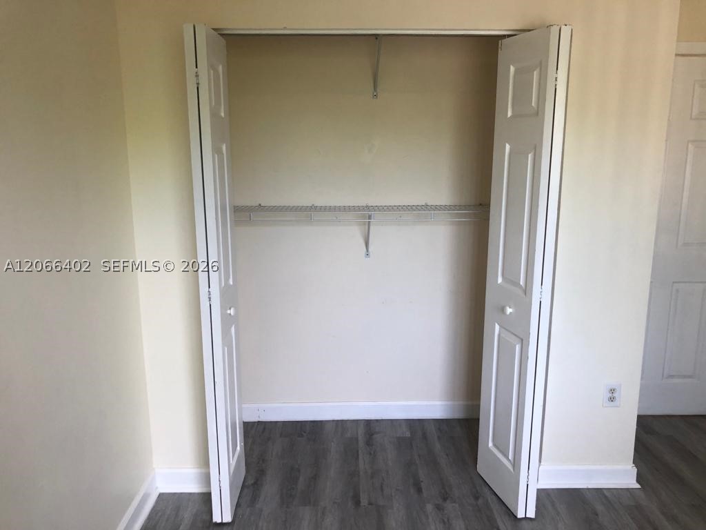 5598 Nw 113th Ave - Property Photo 55