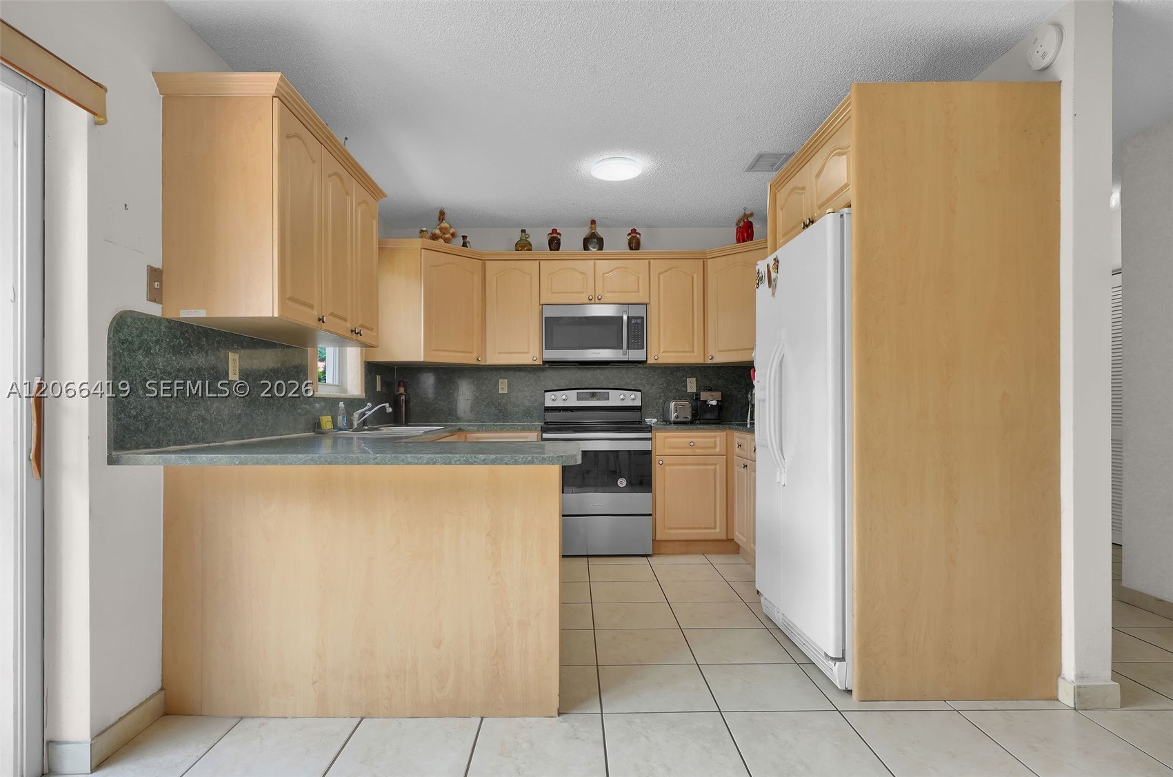 2306 Sw 58th Ct Property Photo 6