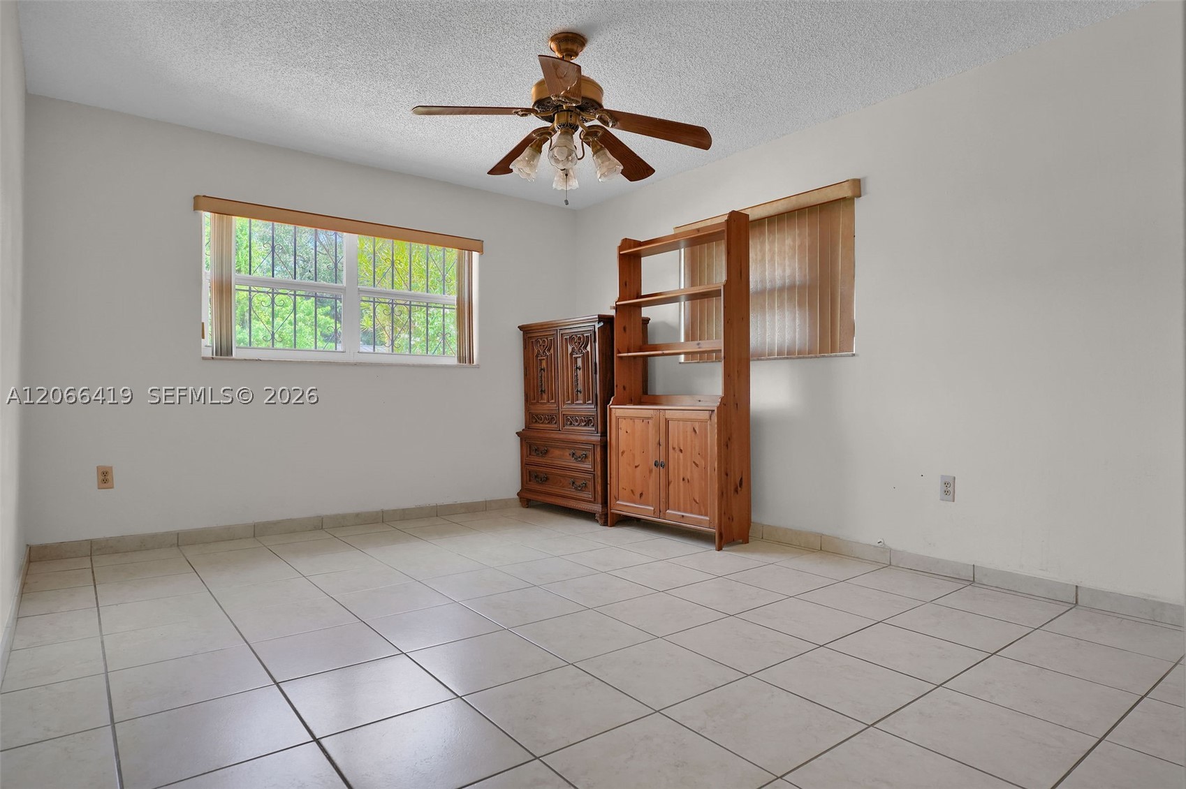 2306 Sw 58th Ct Property Photo 9