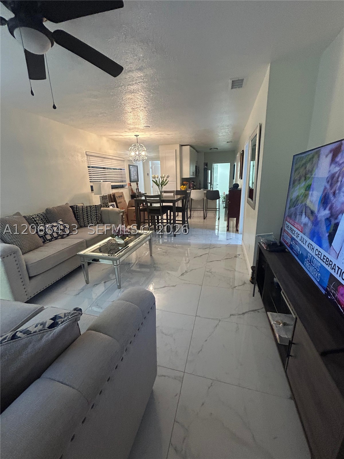 400 N 60th Way A Property Photo 9
