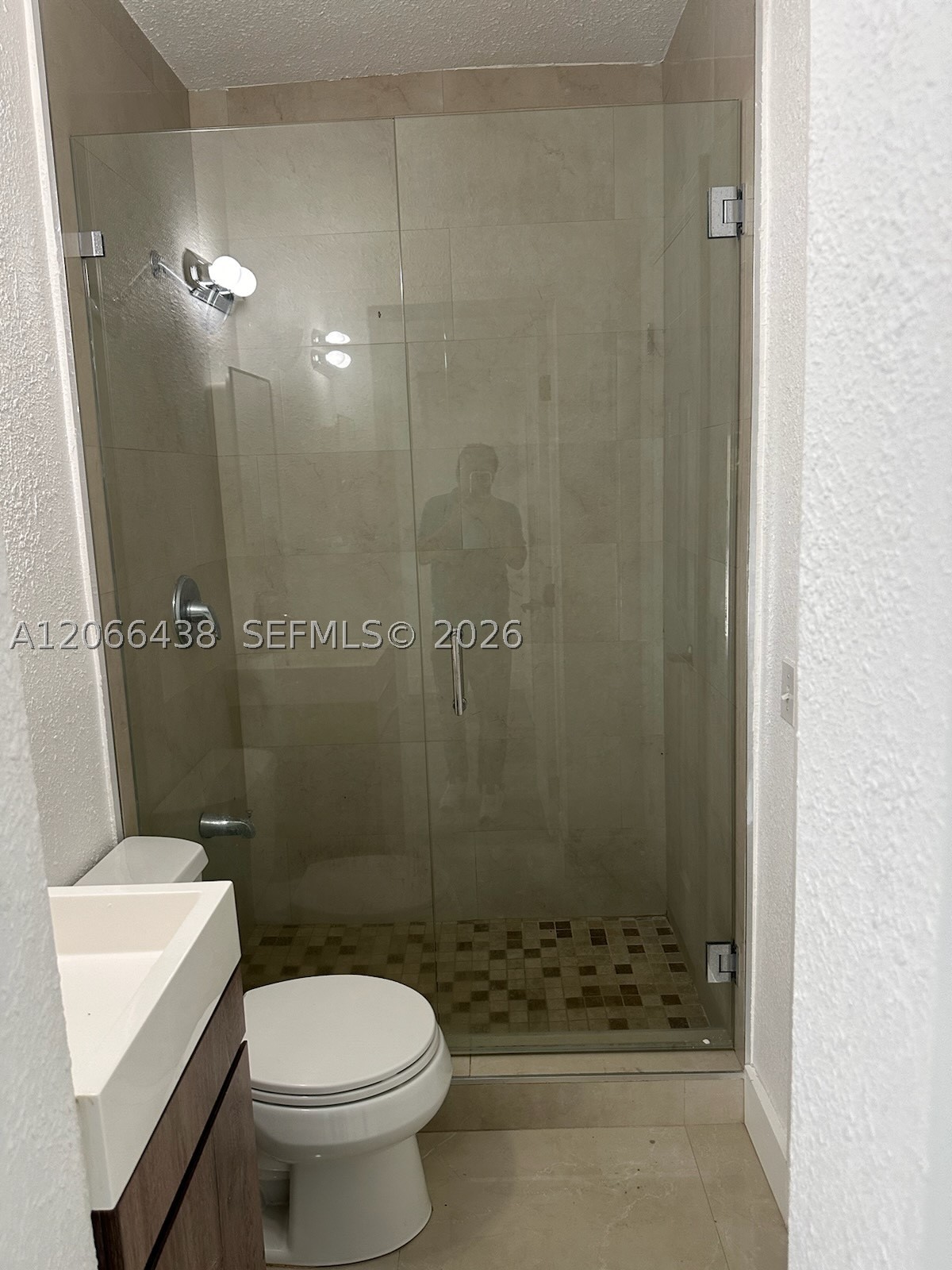 160 W 60th St 0 Property Photo 8