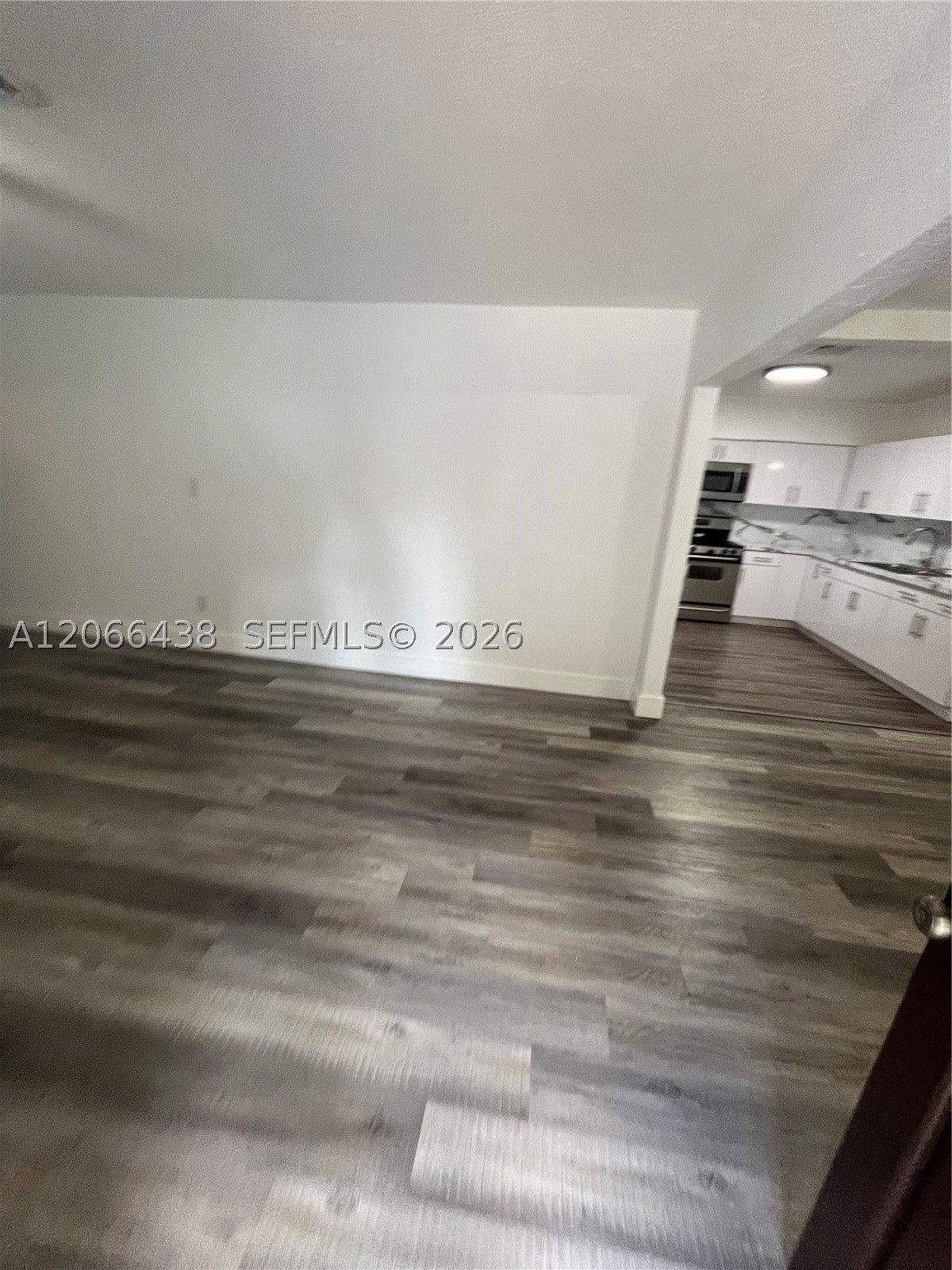 160 W 60th St 0 Property Photo 18