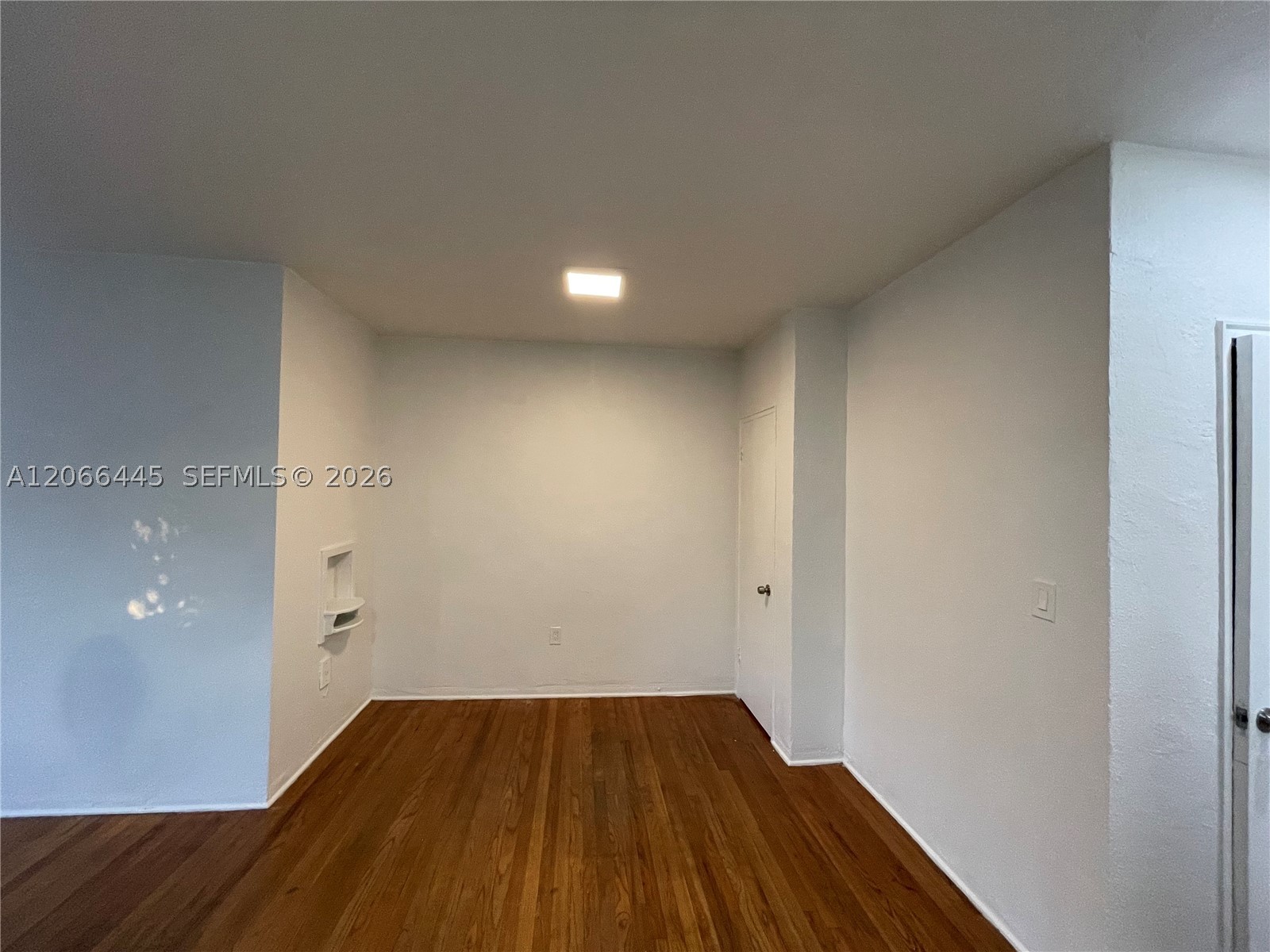 1000 Biarritz Dr 3 Property Photo 1