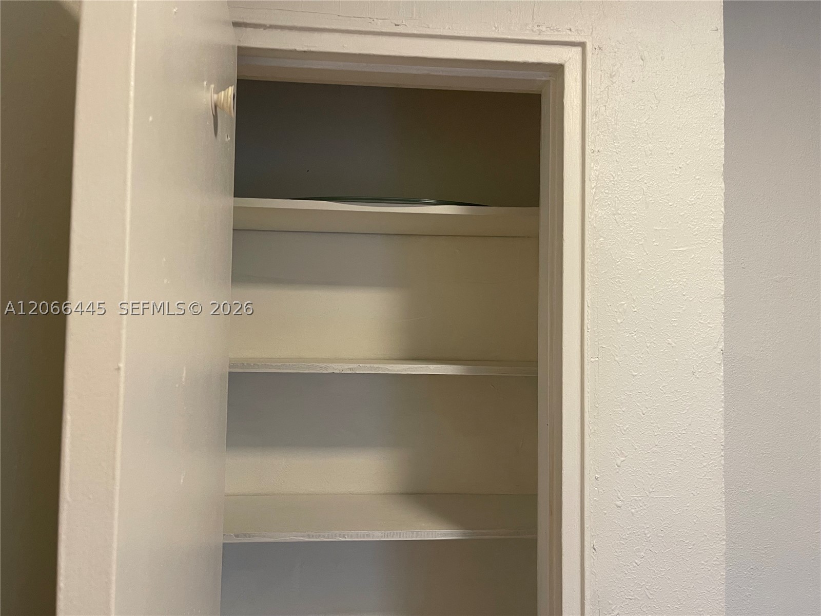 1000 Biarritz Dr 3 Property Photo 2