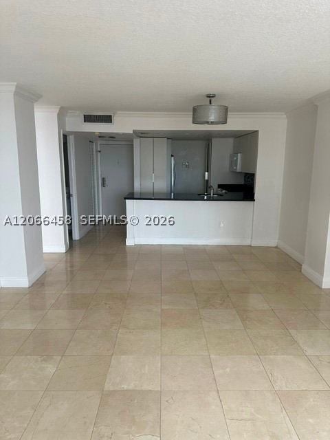 A12066458 Property Photo 3