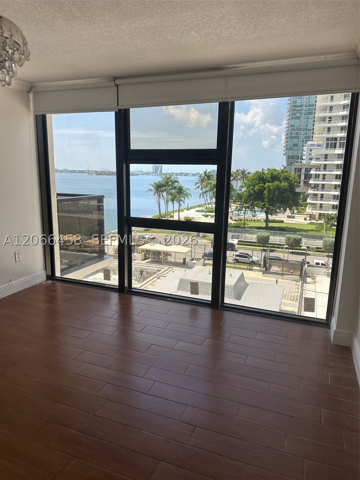 A12066458 Property Photo 4