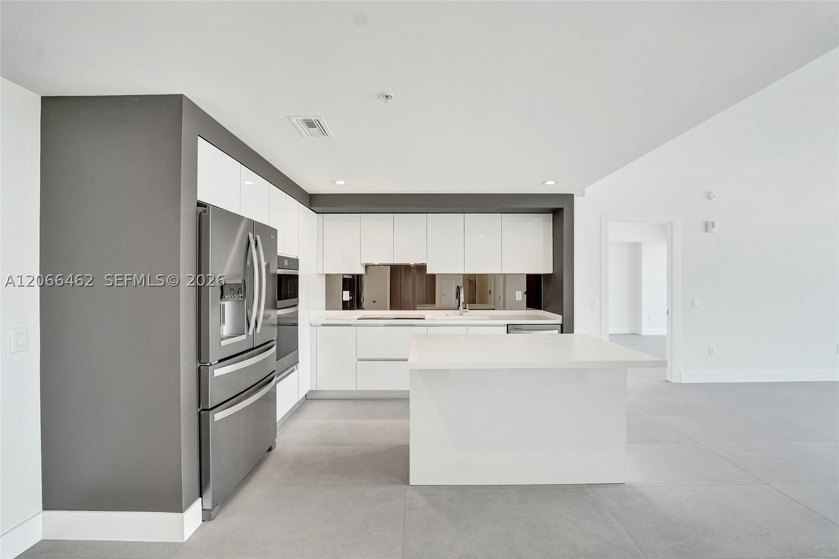 1170 E Hallandale Beach Boulevard 1111 Property Photo 7