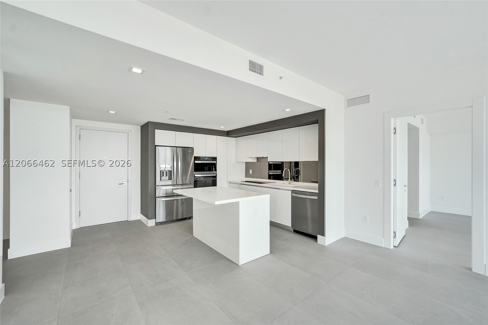 1170 E Hallandale Beach Boulevard 1111 Property Photo 9