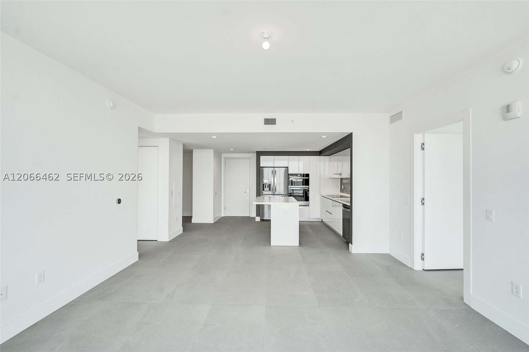 1170 E Hallandale Beach Boulevard 1111 Property Photo 15