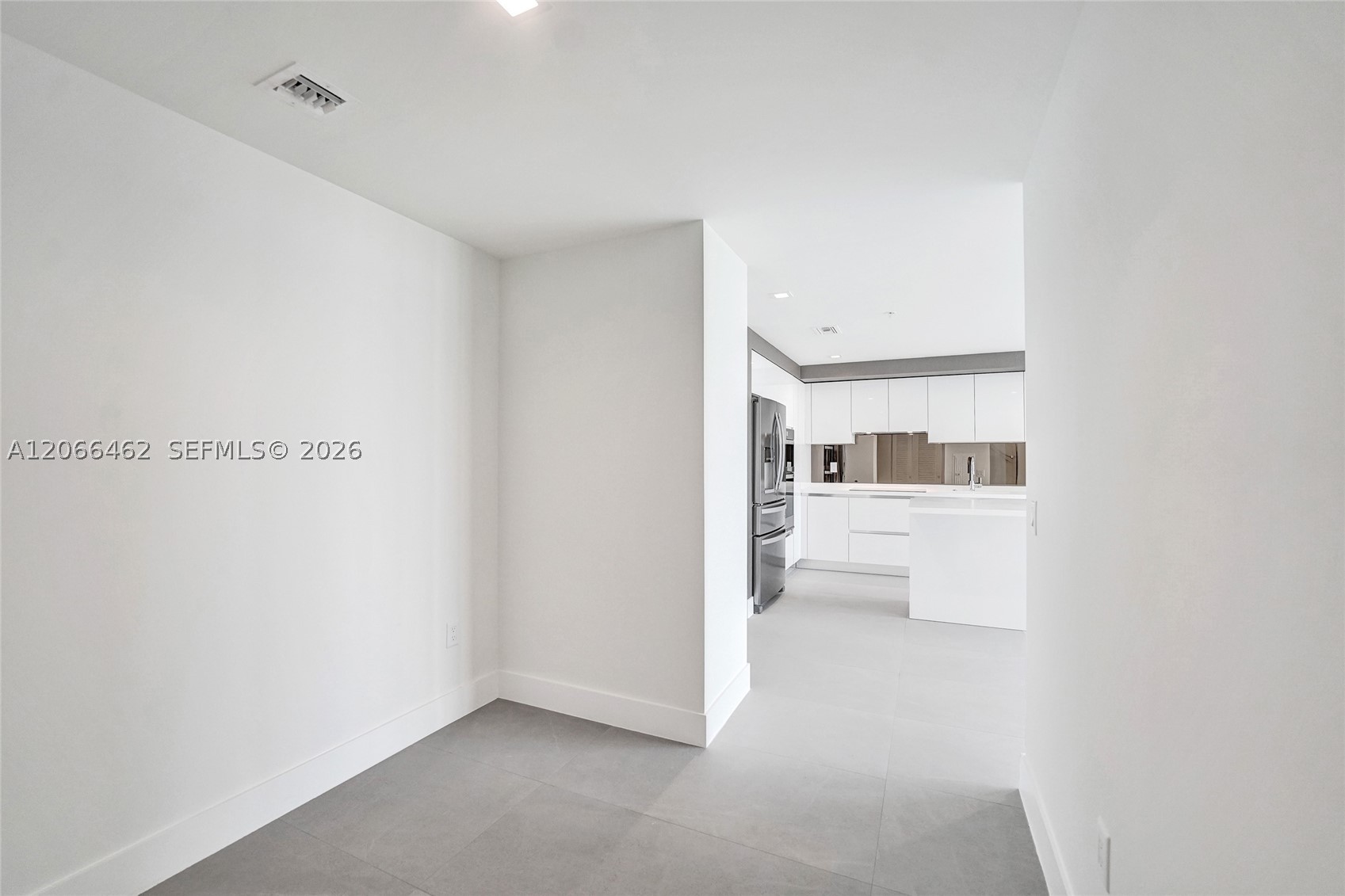 1170 E Hallandale Beach Boulevard 1111 Property Photo 18