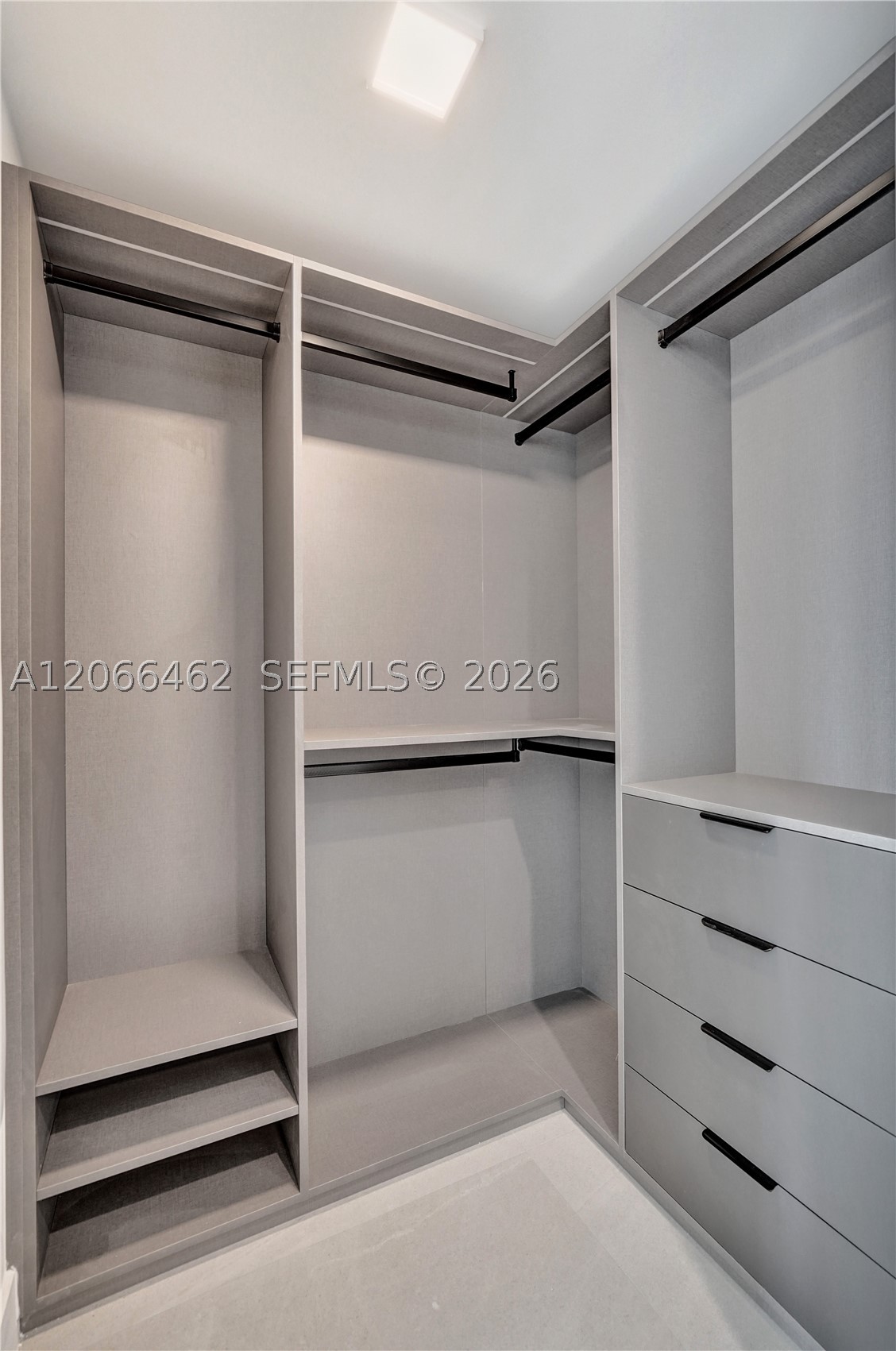1170 E Hallandale Beach Boulevard 1111 Property Photo 28